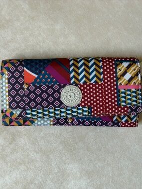 Kipling Multicolor Geometric Patchwork Wallet